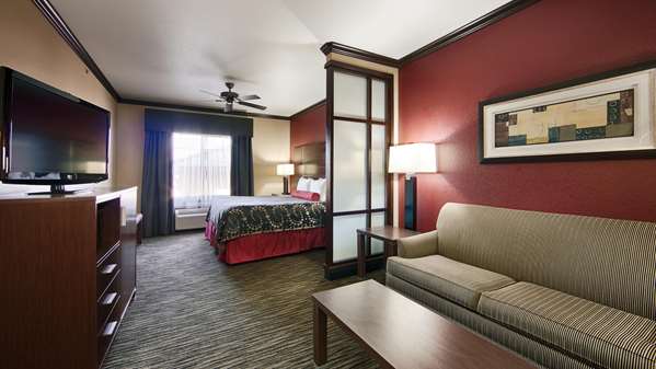  - Best Western Plus Classic Inn & Suites Center