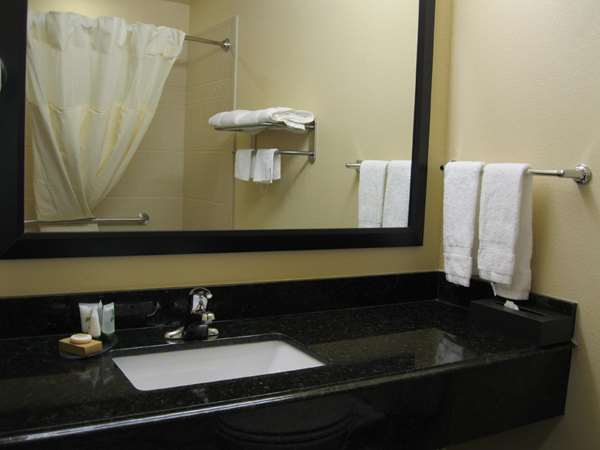  - Best Western Plus Goliad Inn