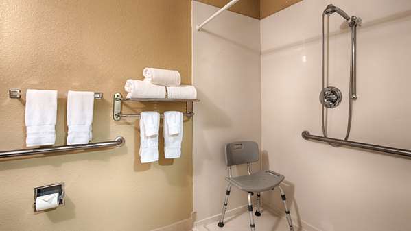  - Best Western Plus Waco North Bellmead - I-35, Exit 338B