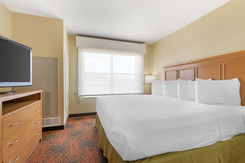 Best Western Plus Waco North-guestroom-Guest Room,Suite,On-Site.jpg