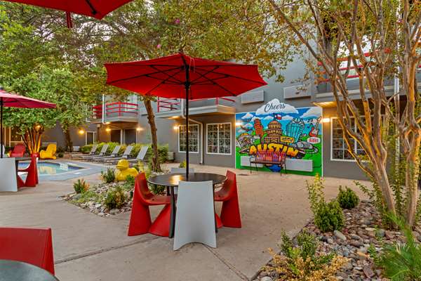 Pool - Aiden by Best Western Austin City Hotel - I-35, Exit 232A