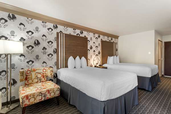 2 Double Beds, Non-Smoking, Microwave And Refrigerator, Work Desk, Wi-Fi, Full Breakfast