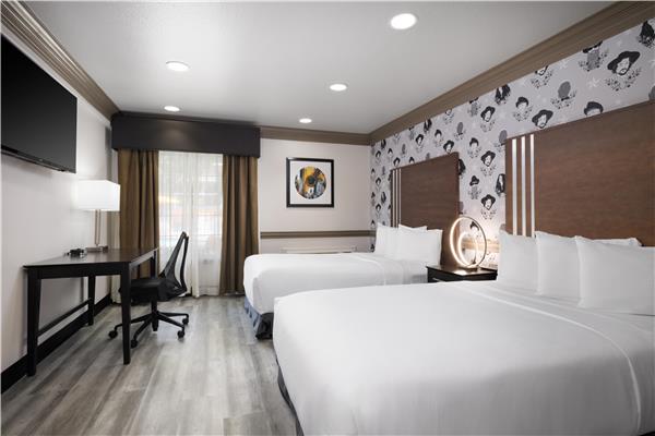 Accessible - Suite 2 Doubles, Mobility Accessible, Communication Assistance, Roll In Shower, Sofabed, Microwave And Refrigerator, Non-Smoking, Full Breakfast