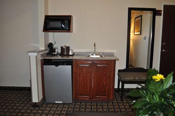  - Best Western Plus Cutting Inn Weatherford - I-20, Exit 408