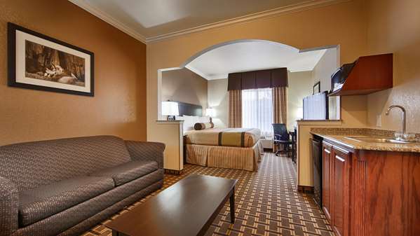  - Best Western Plus Cutting Inn Weatherford - I-20, Exit 408