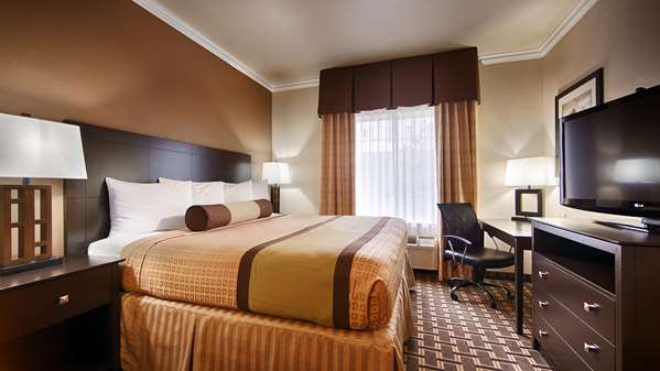  - Best Western Plus Cutting Inn Weatherford - I-20, Exit 408