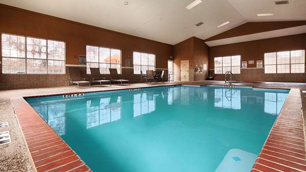 Pool - Best Western Plus Cutting Inn Weatherford - I-20, Exit 408