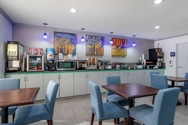 Amenities - Best Western Plus Orange County Vidor Inn - I-10, Exit 860 & 861