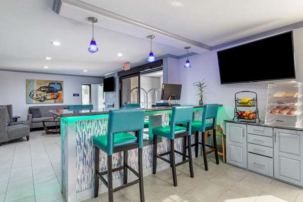 Amenities - Best Western Plus Orange County Vidor Inn - I-10, Exit 860 & 861