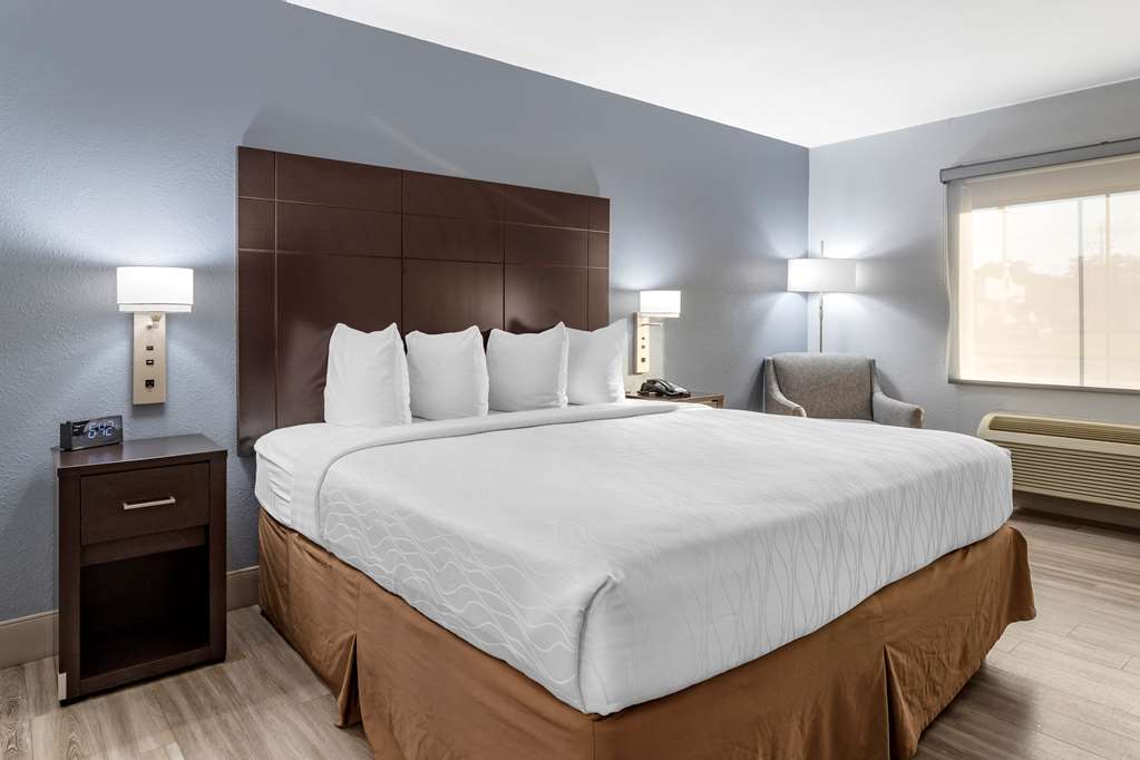 Best Western Plus Orange County-guestroom-Guest Room,On-Site.jpg