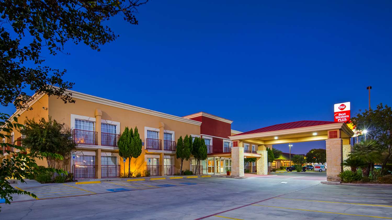 Best Western Plus Atrium Inn Schertz, TX See Discounts