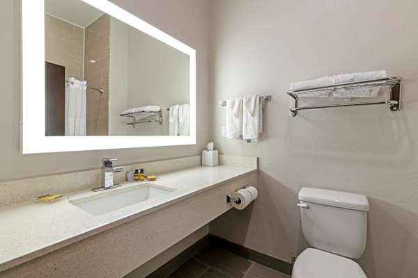 Suite - Best Western Plus Pleasanton Inn