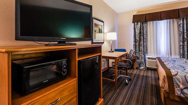  - Best Western Plus Seminole Hotel & Suites