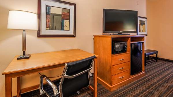  - Best Western Plus Seminole Hotel & Suites