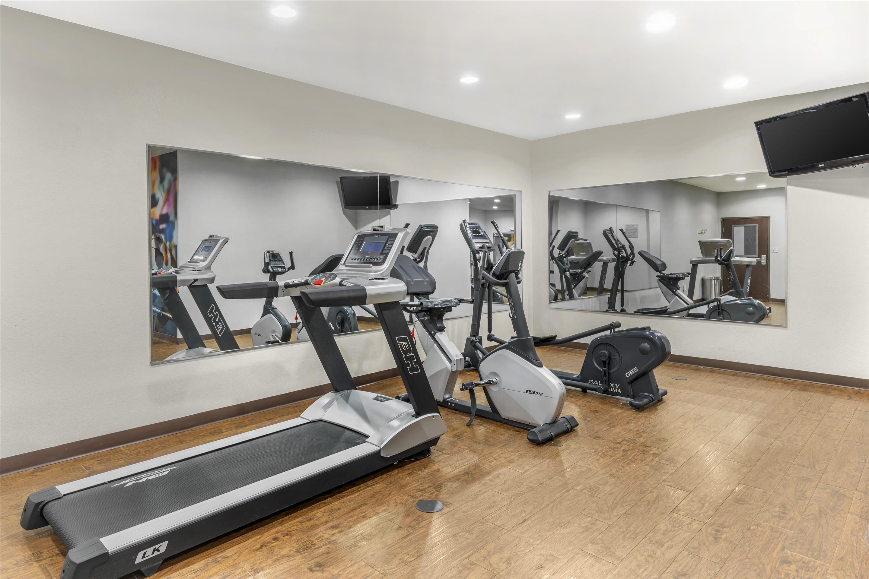 Fitness Center | Best Western Plus Fort Worth Forest Hill Inn & Suites