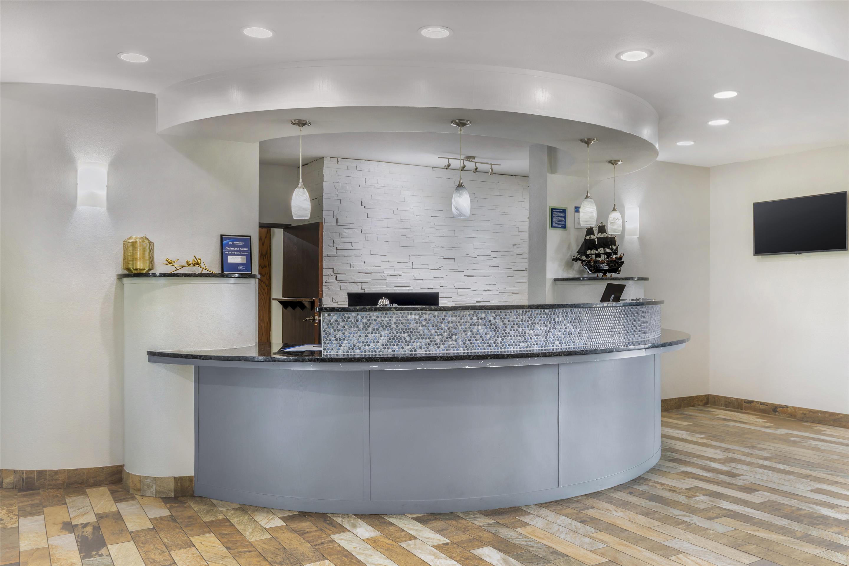 Lobby | Best Western Plus Fort Worth Forest Hill Inn & Suites