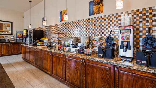 Amenities - Best Western Plus Hobby Airport Inn & Suites Houston - I-45, Exit 36