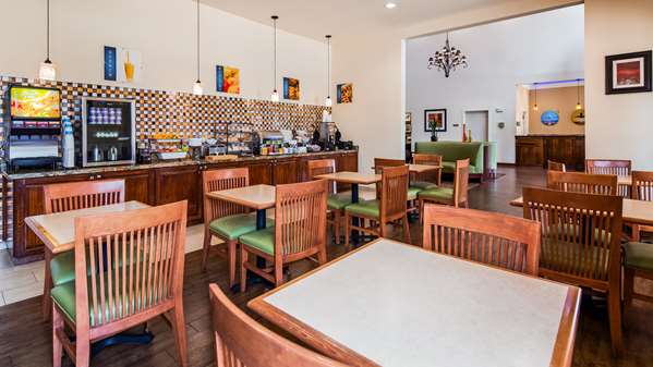 Amenities - Best Western Plus Hobby Airport Inn & Suites Houston - I-45, Exit 36