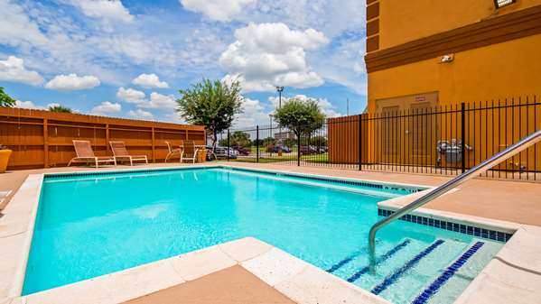 Pool - Best Western Plus Hobby Airport Inn & Suites Houston - I-45, Exit 36
