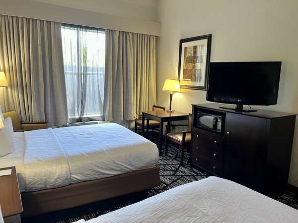  - Best Western Plus Hobby Airport Inn & Suites Houston - I-45, Exit 36