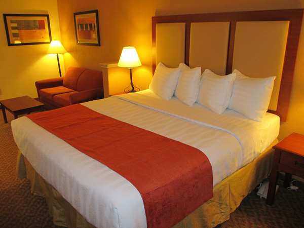 Suite - Best Western Plus Waxahachie Inn & Suites