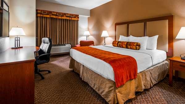  - Best Western Plus Waxahachie Inn & Suites