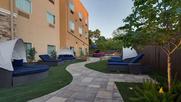  - Best Western Plus Lake Jackson Inn & Suites