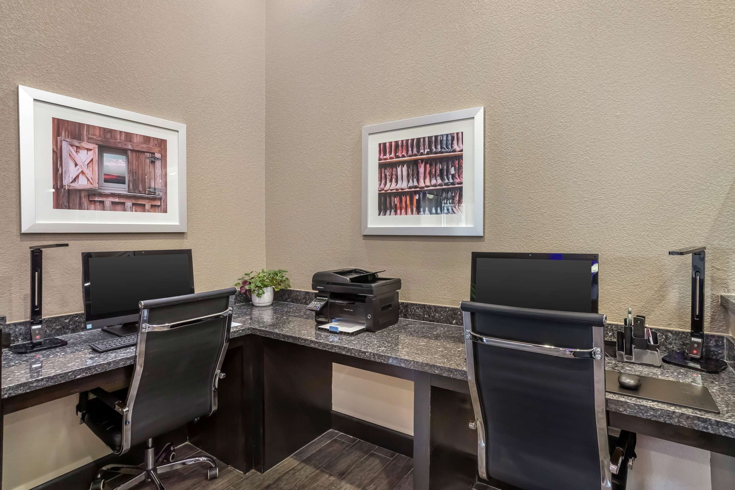 Business Center | Best Western Plus Lake Jackson Inn & Suites