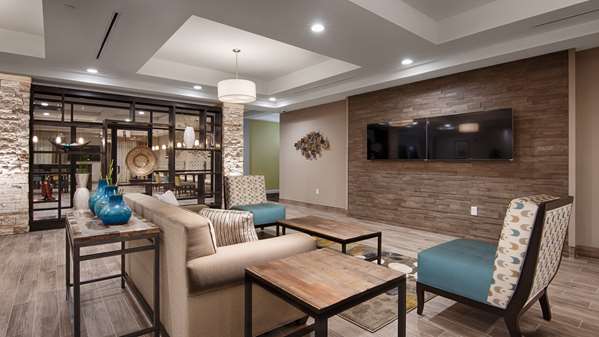  - Best Western Plus College Station Inn & Suites