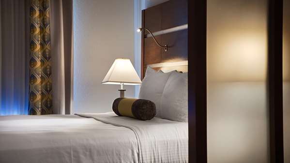 Suite - Best Western Plus College Station Inn & Suites