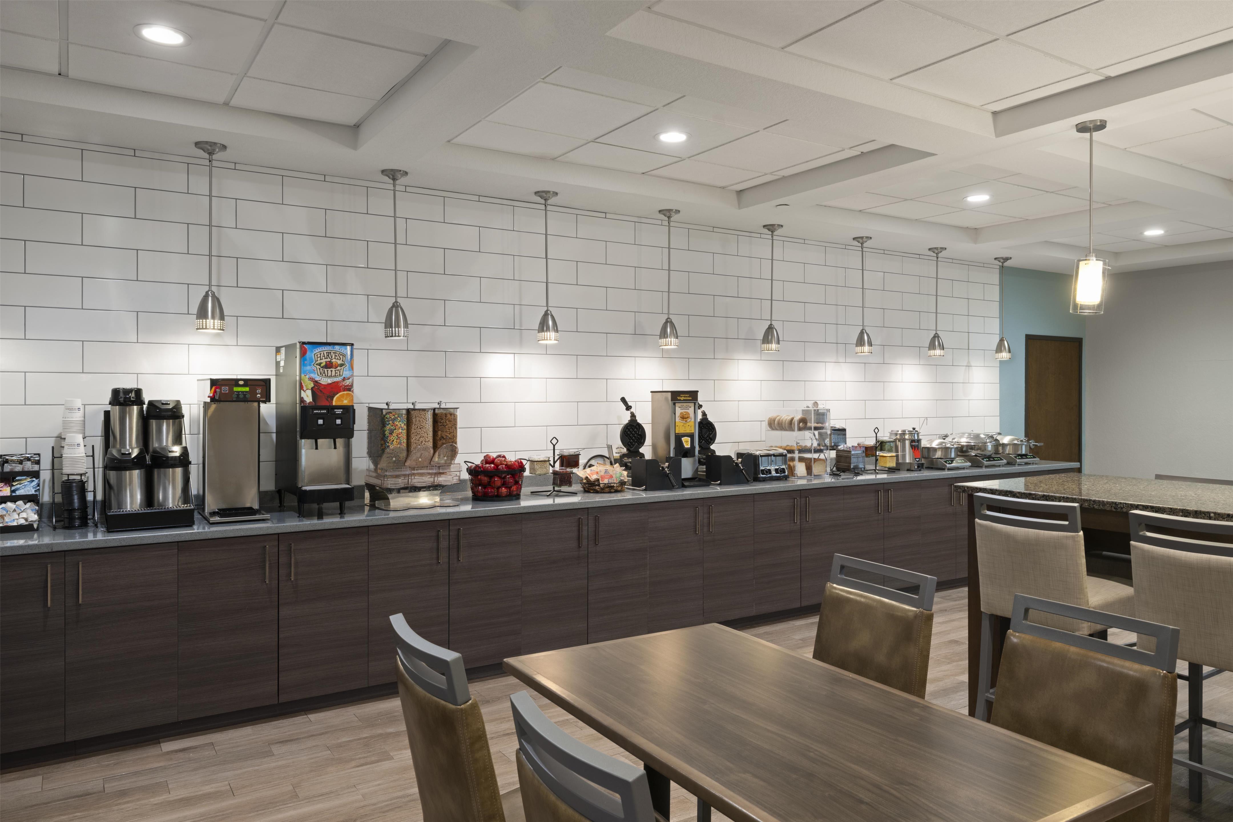 Breakfast Room | Best Western Plus College Station Inn & Suites