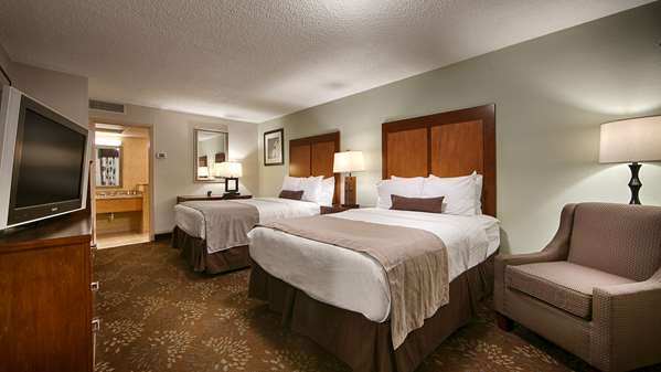  - Best Western Plus Airport Hotel & Conference Center - I-10, Exit 25