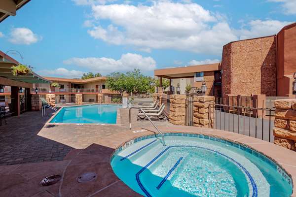 Pool - Best Western Inn Red Hills Kanab