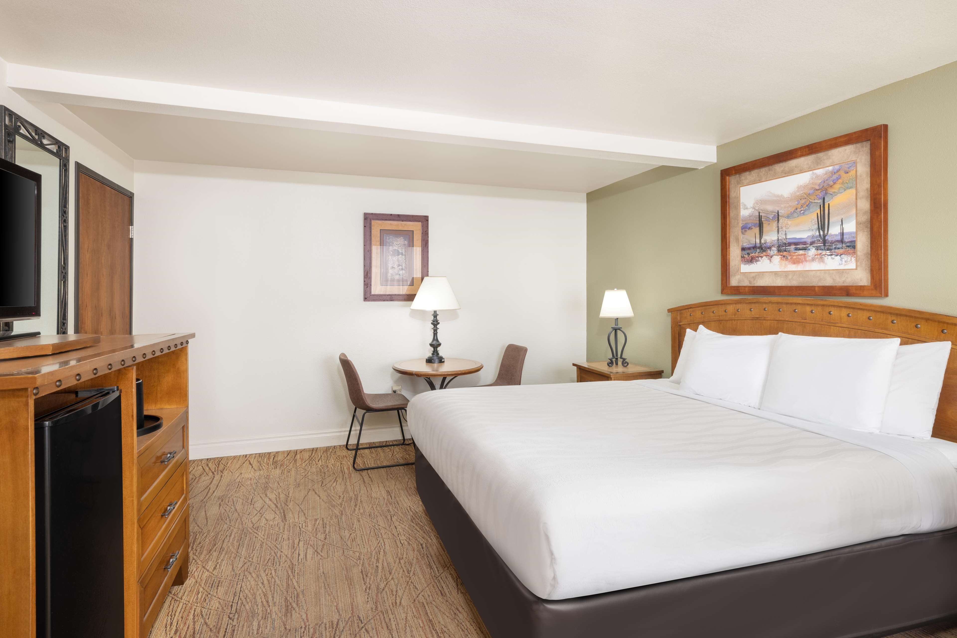 Best Western Red Hills Room Type - 1 King Bed, Mobility Accessible, Walk In Shower, Non-Smoking, Full Breakfast Best Western Red Hills Room Type - 1 King Bed, Mobility Accessible, Walk In Shower, Non-Smoking, Full Breakfast