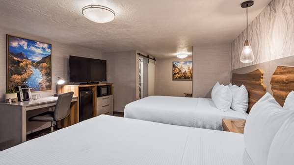 2 Queen Beds, Non-Smoking, High Speed Internet Access, Sofabed, Microwave, Refrigerator, Coffee Maker, Full Breakfast