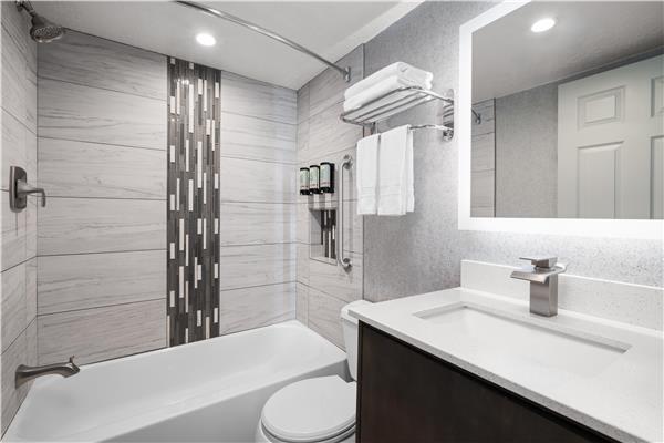 2 Queens 1 Double, Non-Smoking, Family Room, High Speed Internet Access, 50 Inch Flat Screen Television, Microwave And Refrigerator, Coffee Maker, Full Breakfast