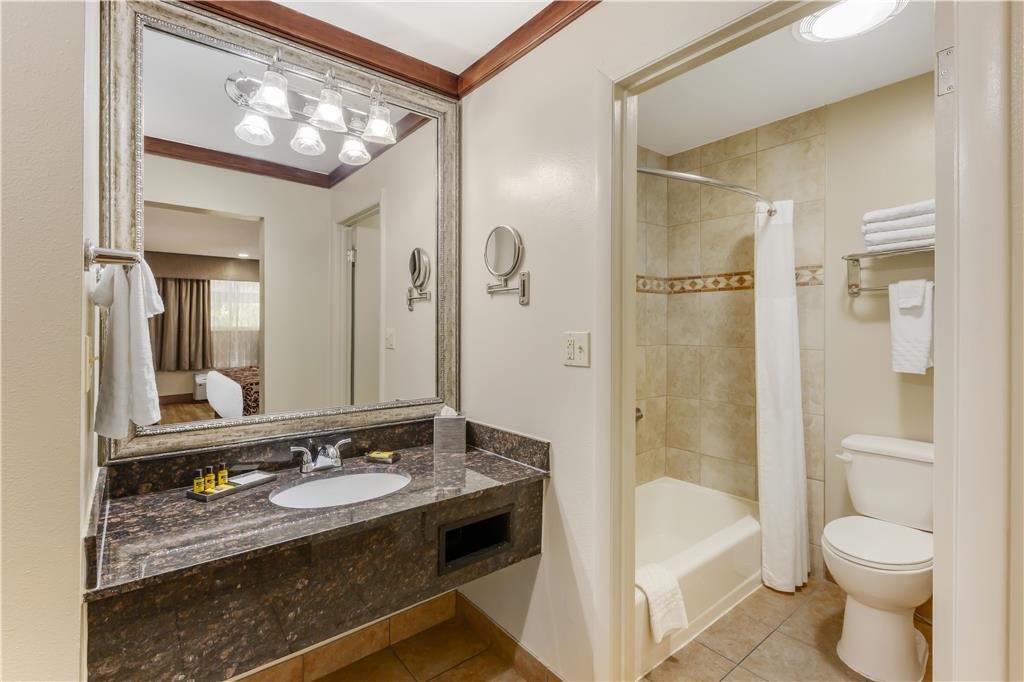 Best Western Plus Greenwell Inn-guestroom-Guest Room,Bathroom,On-Site.jpg