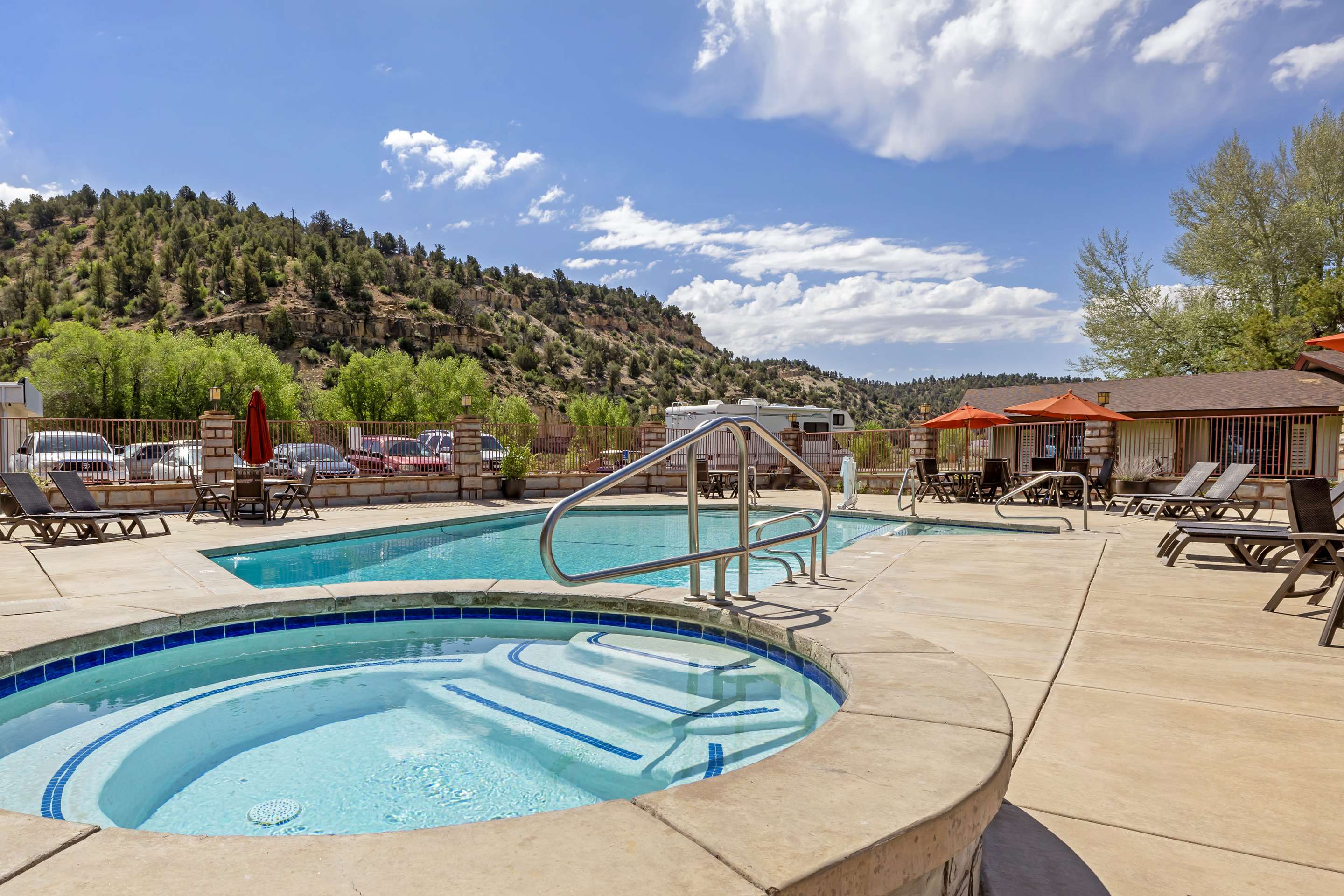 Outdoor Pool | Best Western East Zion Thunderbird Lodge