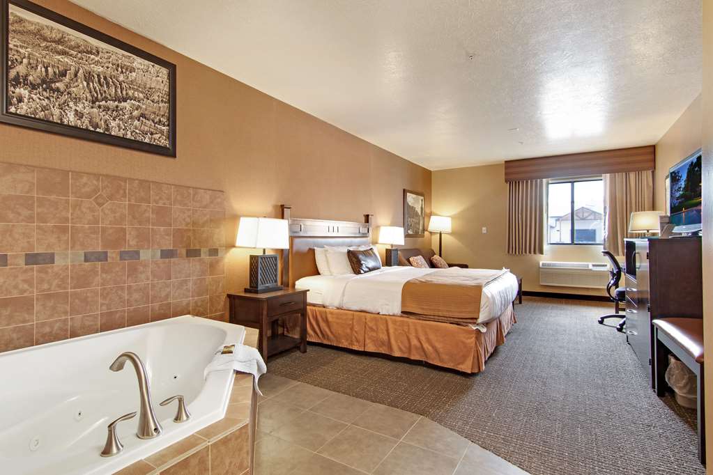 Best Western Plus Ruby's Inn-guestroom-Guest Room,Suite,On-Site.jpg