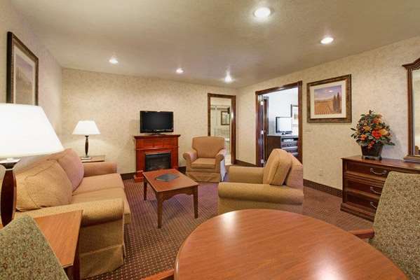  - Best Western Plus Weston Inn Logan