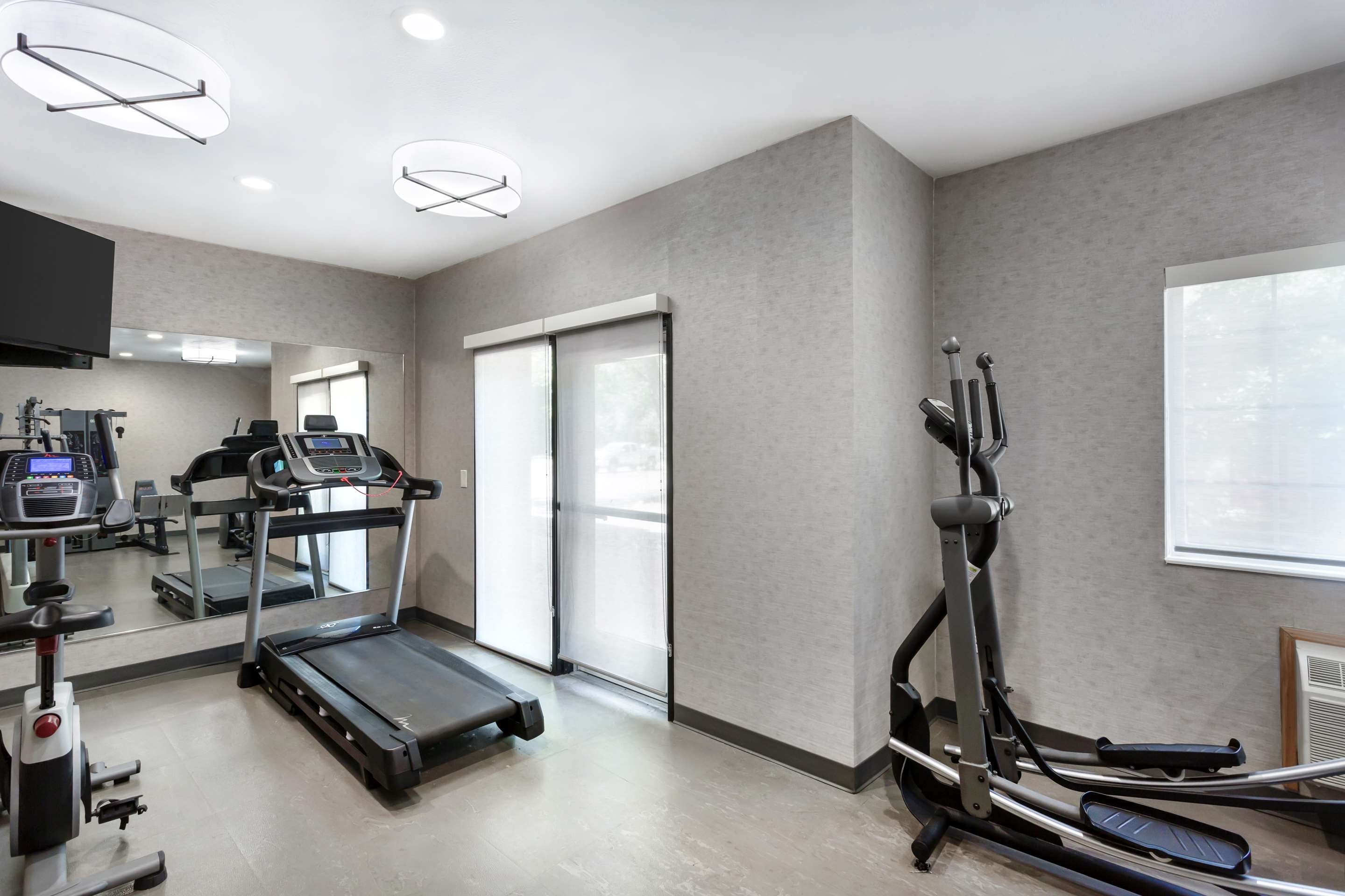 Fitness Center | BEST WESTERN Holiday Hills
