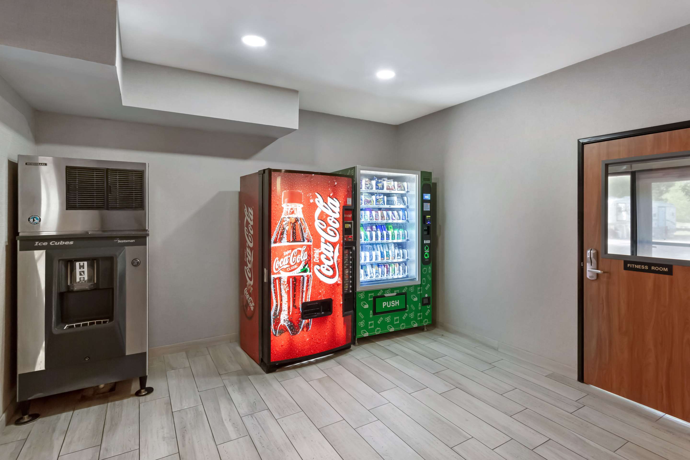 Vending Machine | BEST WESTERN Holiday Hills