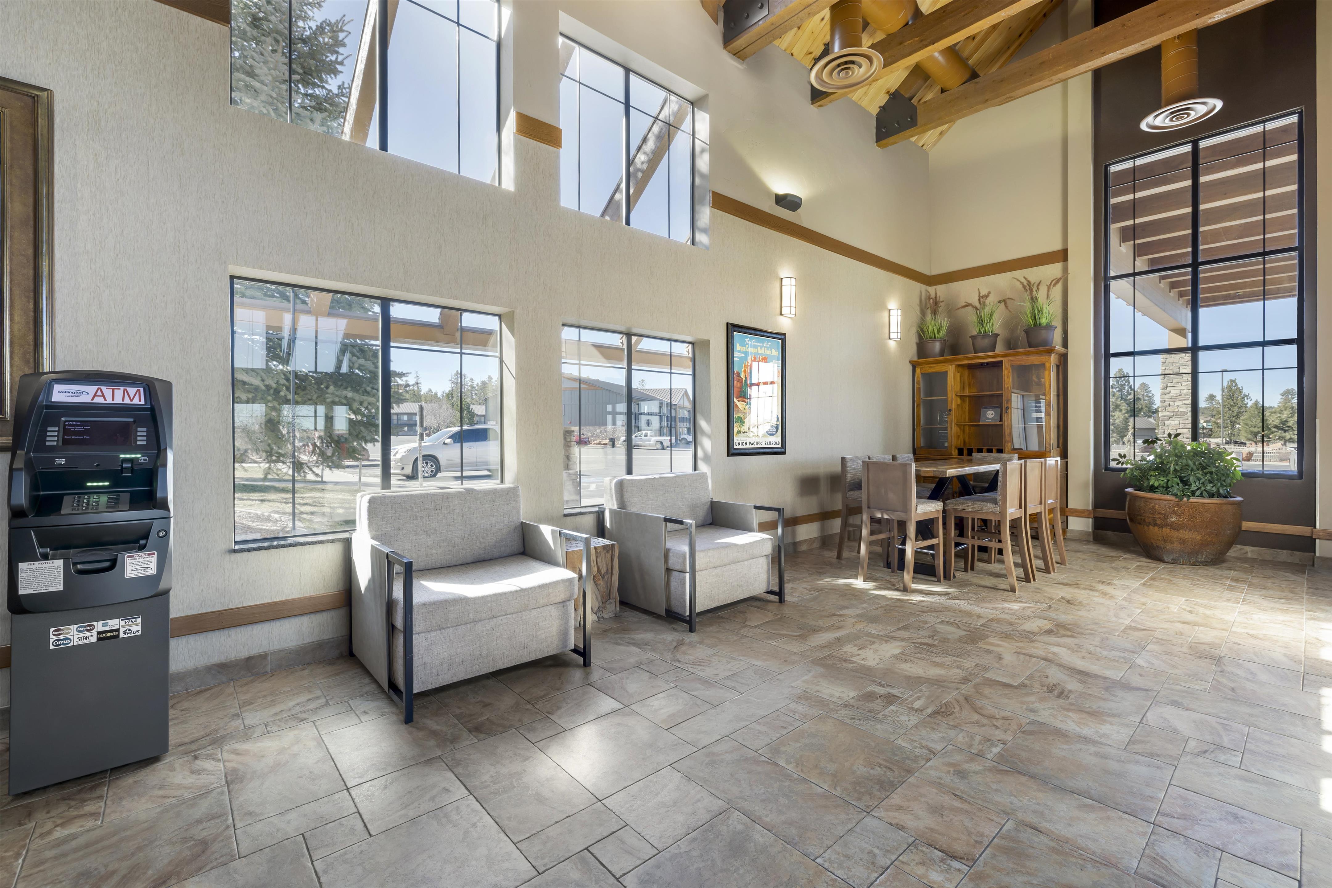 Lobby | Best Western Plus Bryce Canyon Grand Hotel