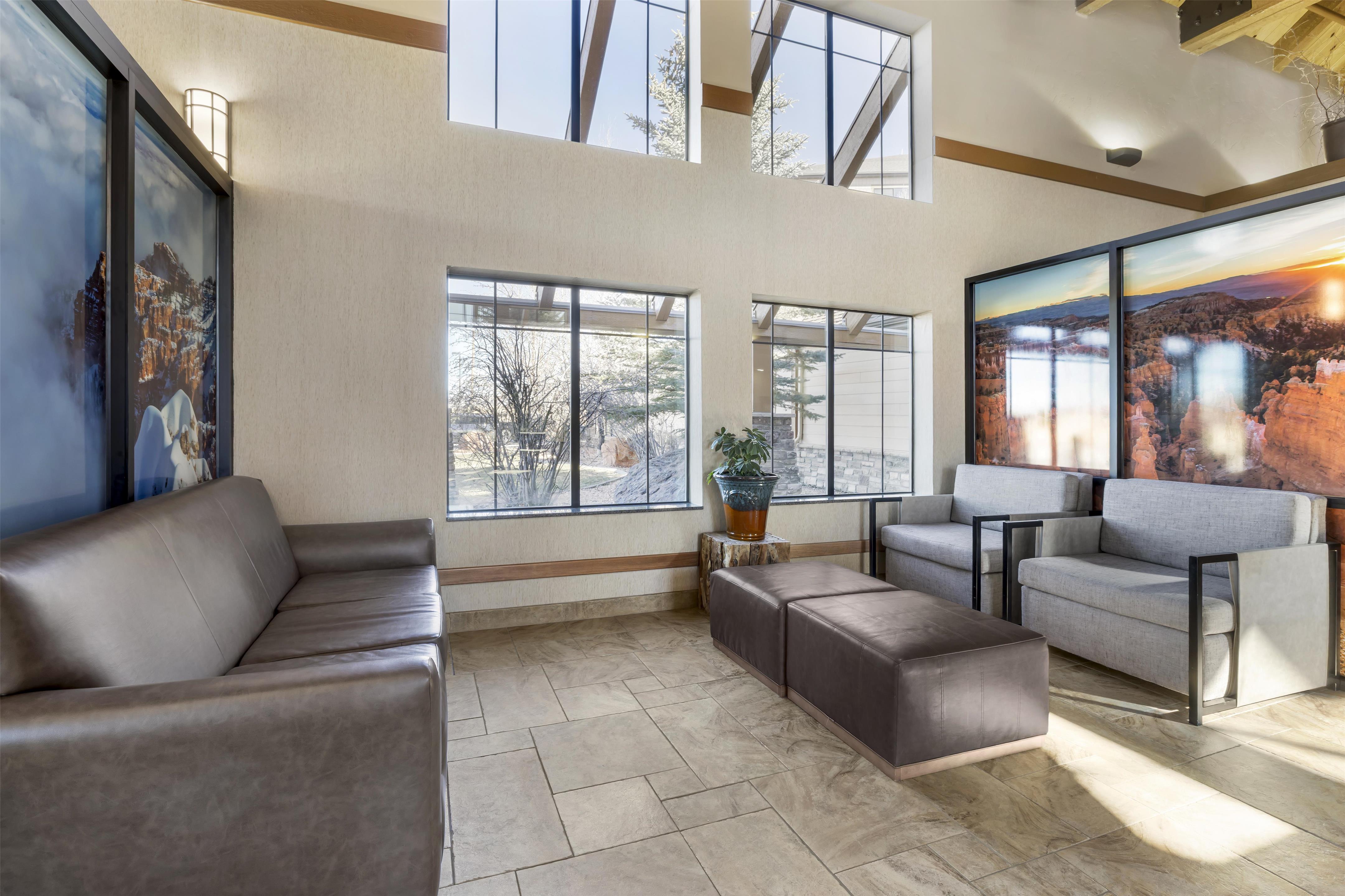 Lobby | Best Western Plus Bryce Canyon Grand Hotel