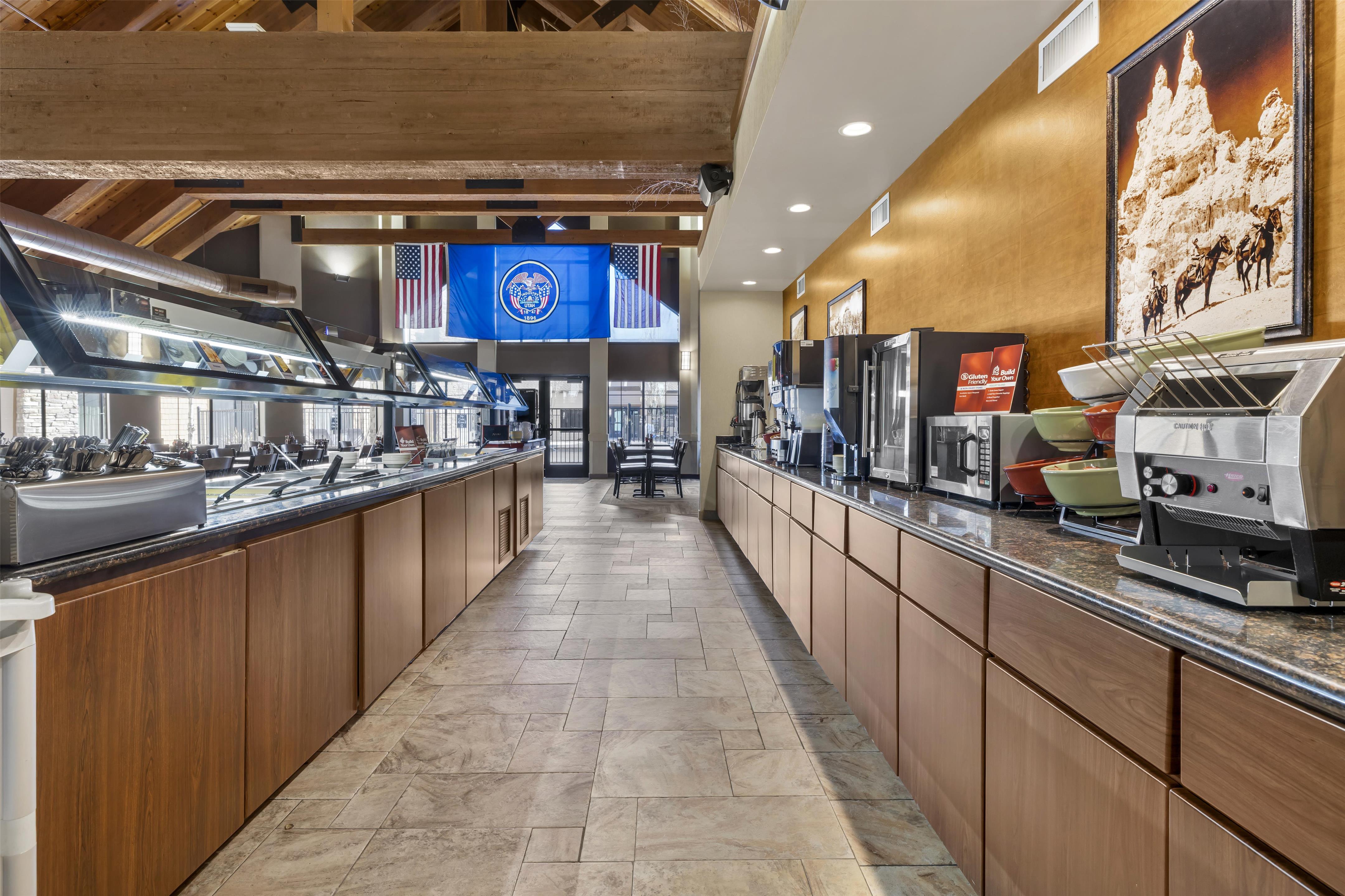 Breakfast Area | Best Western Plus Bryce Canyon Grand Hotel