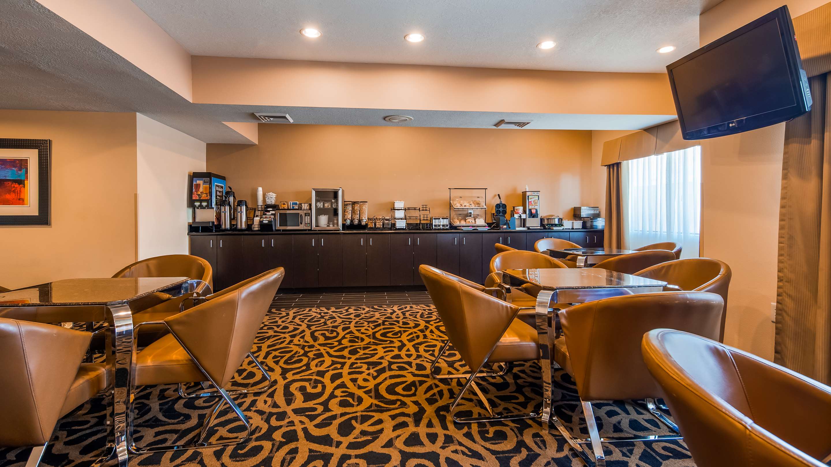 Breakfast Area | Best Western Plus Wendover Inn
