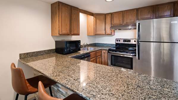  - Best Western Inn & Suites Rutland