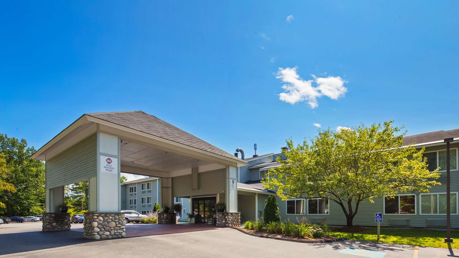 Best Western Plus Windjammer Inn South Burlington, VT See Discounts