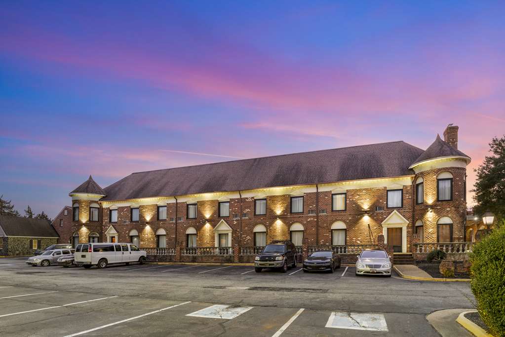 Best Western Plus Governors Inn