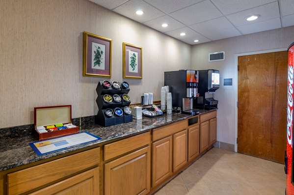  - Best Western Plus Inn at Hunt Ridge Lexington - I-64, Exit 55